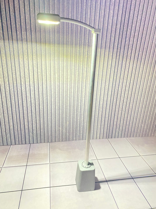 1:10 Rod Shop  |   1:10 Scale Shop   |   Single Street Light