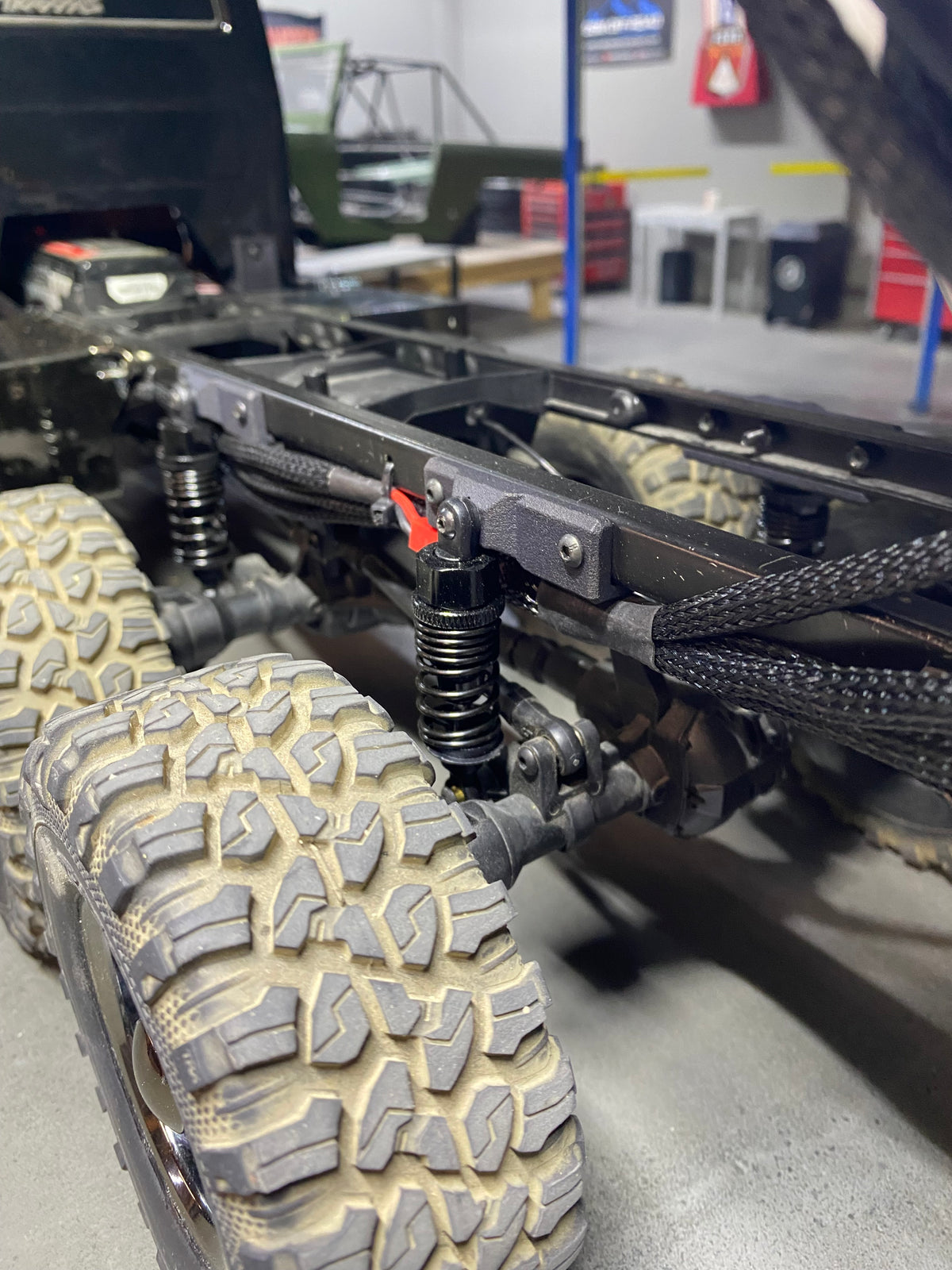 Functional Drive-Up Car Ramp Loading System For Traxxas TRX-6 Flatbed Hauler - AJCMods
