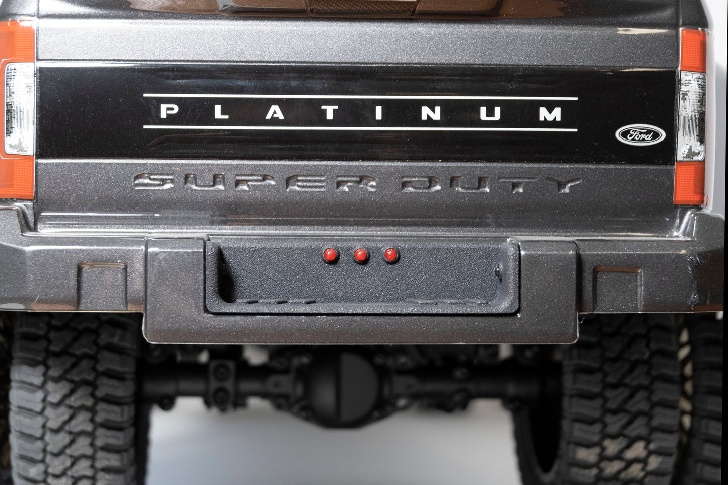 1:10 Rod Shop  |   CEN Racing Ford F450   |    Rear Bumper Clearance Lights