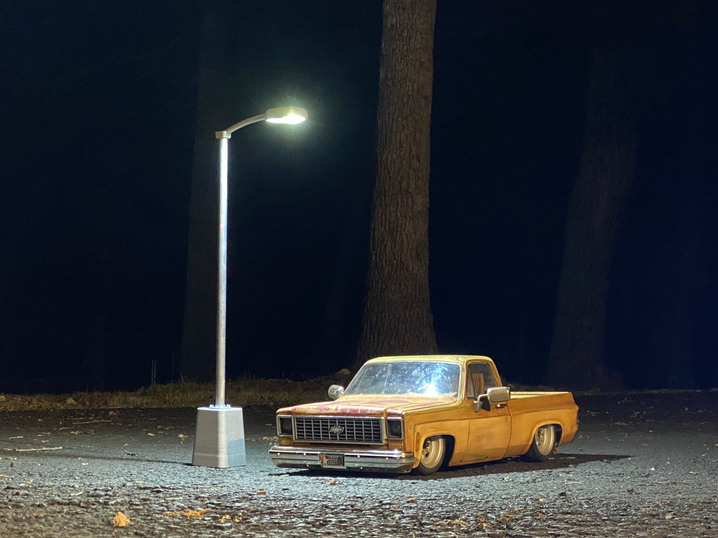 1:10 Rod Shop  |   1:10 Scale Shop   |   Single Street Light
