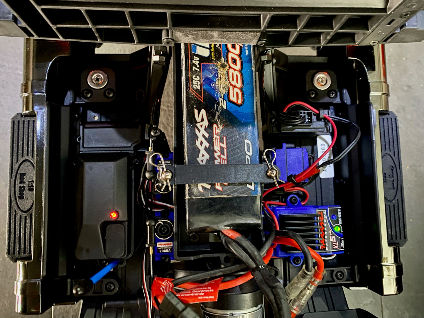 1:10 Rod Shop  |   Traxxas TRX6 Ultimate Hauler   |    TRX6 Front and Rear Magnetic Mounts
