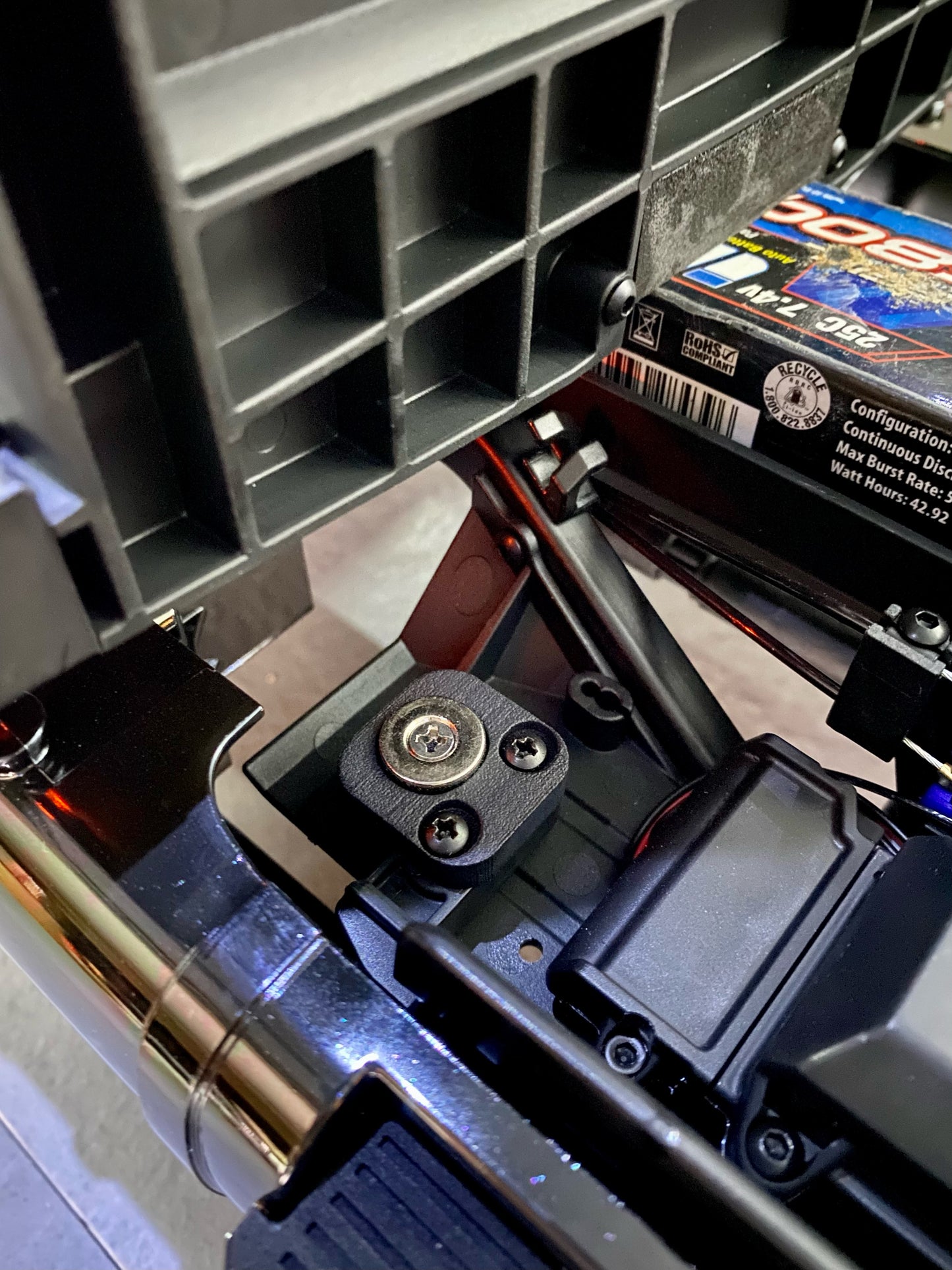 1:10 Rod Shop  |   Traxxas TRX6 Ultimate Hauler   |    TRX6 Front and Rear Magnetic Mounts